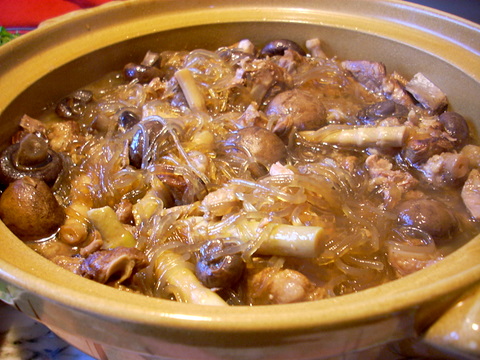 dscn2797 A stew of beef, bamboo shoots, and vermicelli noodles