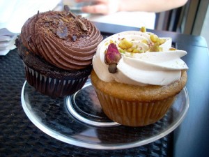 Cupcakes at Karma Tea – Sesame with Azuki filling and Rosewater Pistachio