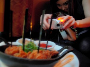 How to photograph food in a restaurant