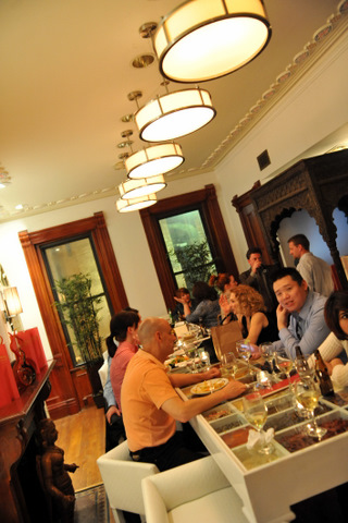 D70_4841 The upstairs dining room of Mumbai Chopstix