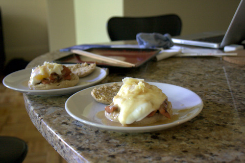 eggs benedict for two
